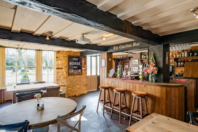 The Horse & Groom, Charlton