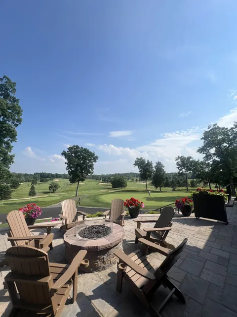 929 Bar and Grill at Ravenwood Golf Club