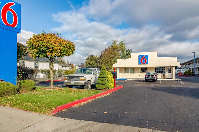 Motel 6 Portland, OR - Gresham