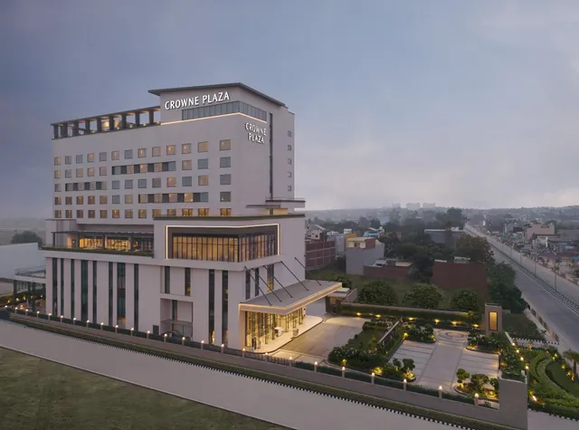 Crowne Plaza Lucknow by IHG