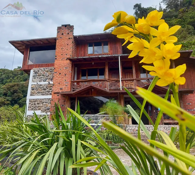 & Avistamiento de Aves La Casa del Río Botanical Garden