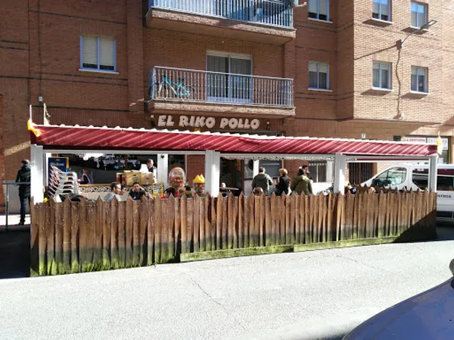 Cafetería El Riko Pollo