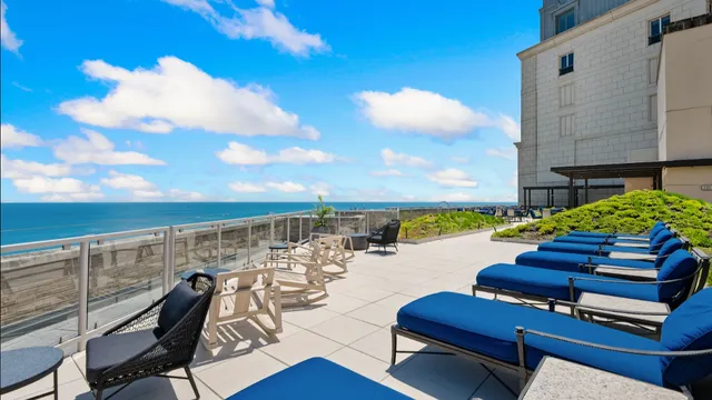 850 Lake Shore Drive Condominium Residences