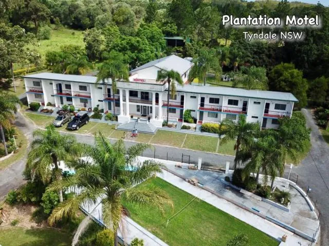 Plantation Motel