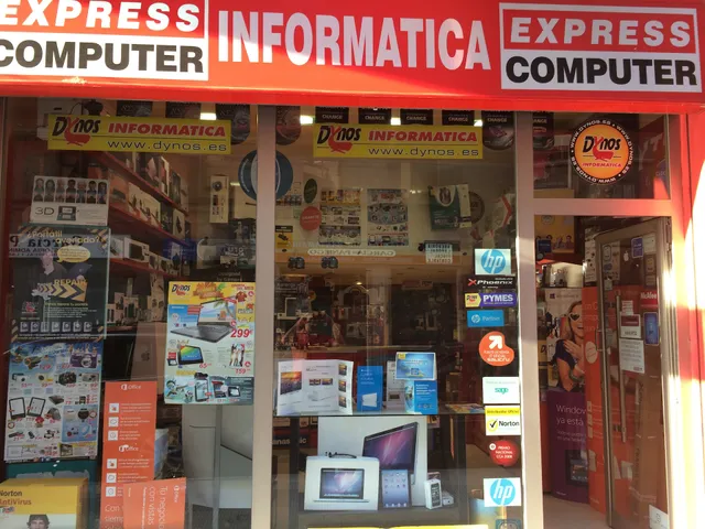 EXPRESS COMPUTER, DYNOS INFORMÁTICA