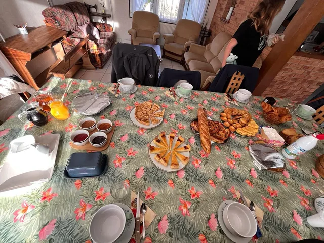 Between Blackberries & Chestnuts