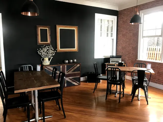 Forneria Flora, Restaurante Bar, Gastronomia Artesanal, Pizzaria Na Lapa, Hamburgueria Na Lapa e Restaurante Bar Na Lapa