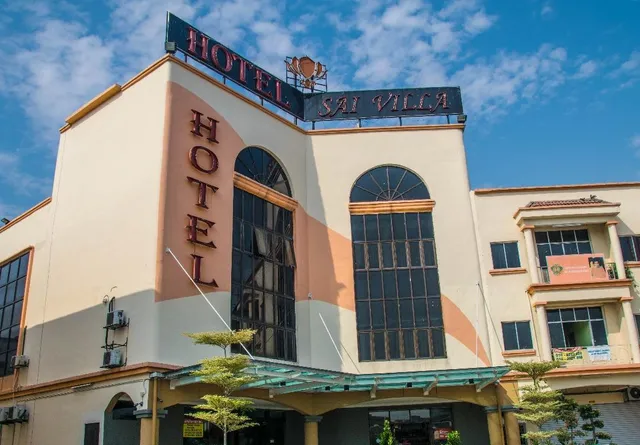 Swing & Pillows @ Dataran Nilai, Seremban (Previously known as Sai Villa Hotel)