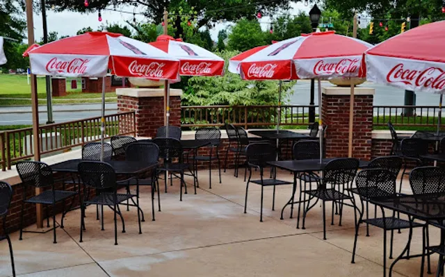 Pinky's Westside Grill