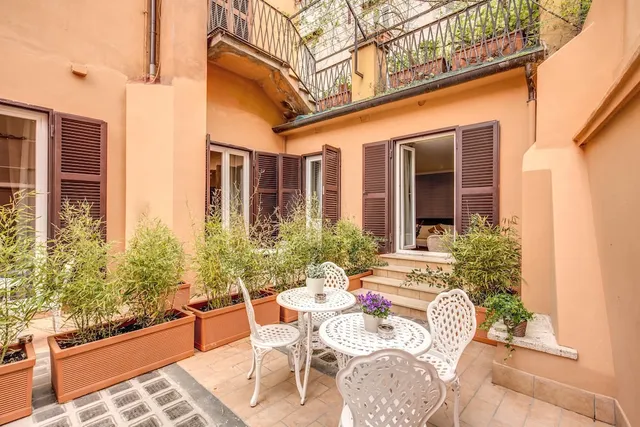 Charme Spagna Boutique Hotel