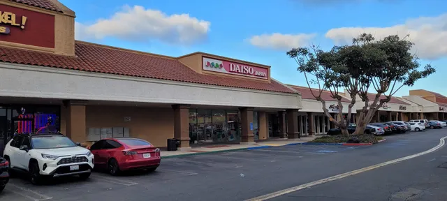 Daiso - Japanese Household Goods