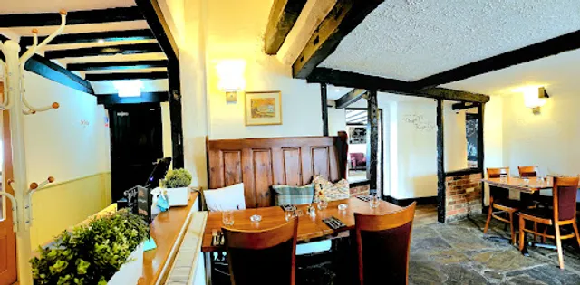 The White Lodge, Pub & Restaurant
