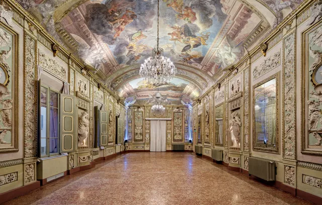 Seven Srl/ Palazzo Gnudi