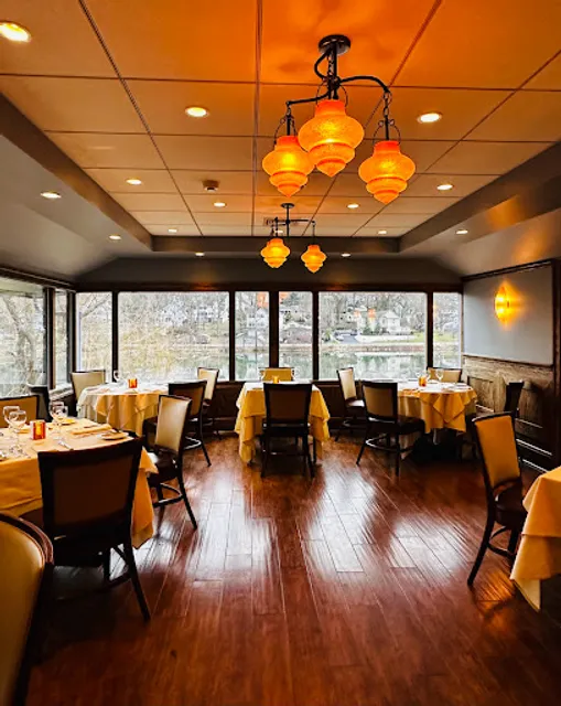 Water & Wine Ristorante