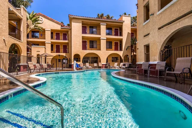 Best Western Moreno Hotel & Suites