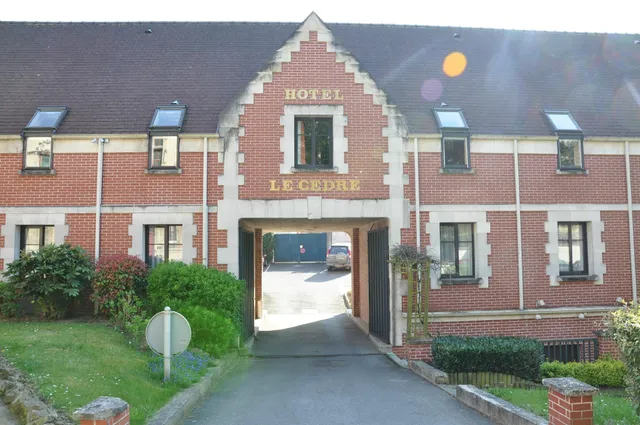 Cit'Hotel le Cèdre