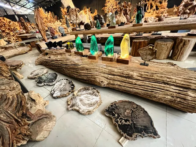 Amori Wood Art Gallery Ubud