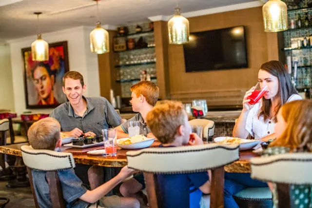 ArteZania Kitchen & Cantina