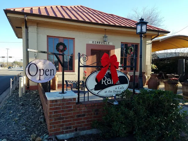 Rails A Cafe At the Depot