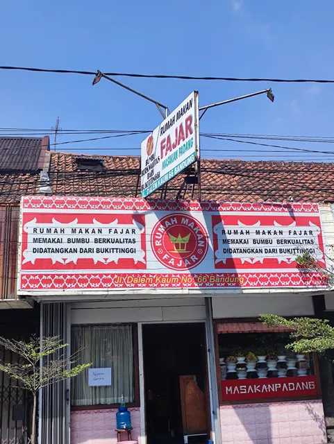 Rumah Makan Padang Fajar