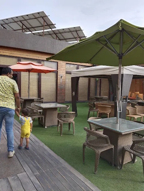 Route66 Cafe & Restro