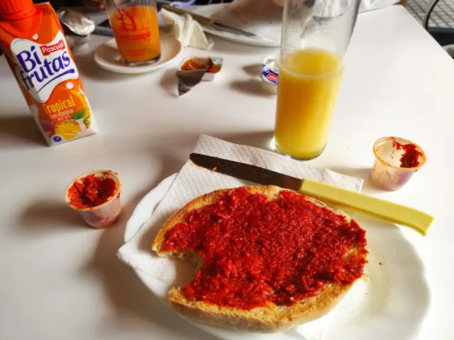 Cafetería Bar Los Arcos