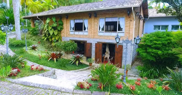 Espaço Fiori de Luce - Espaço de experiências e Pousada