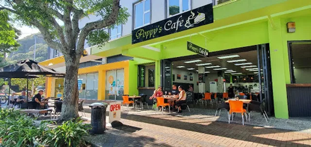 Poppys Cafe