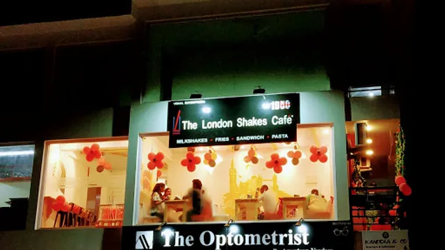 The London Shakes Café