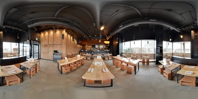 KINTON RAMEN COMMERCE GATE