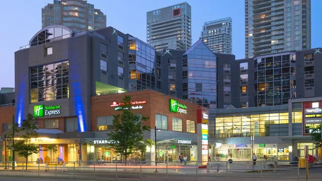 Holiday Inn Express Vancouver-Metrotown (Burnaby) by IHG