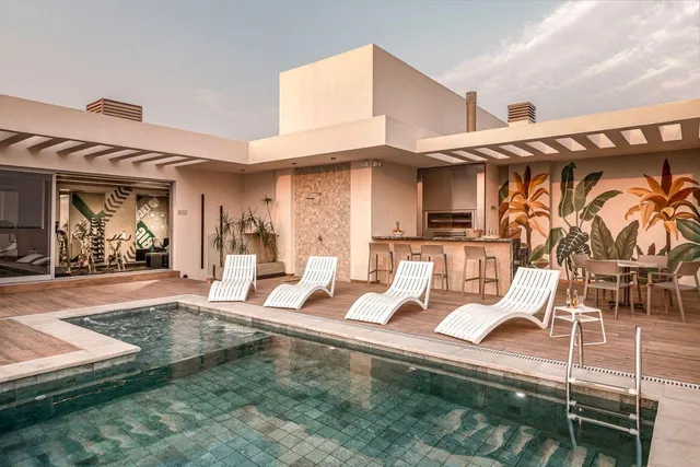 Houze Stay & Residences by Ava