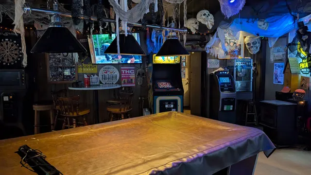 Lindy's Hideaway and Swampwitch In