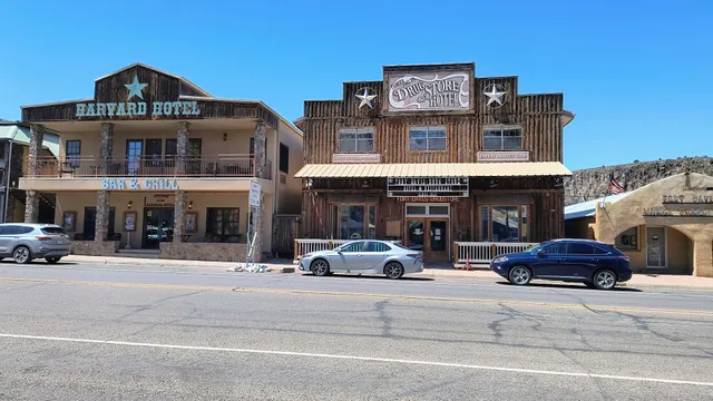 Harvard Hotel and Lodge