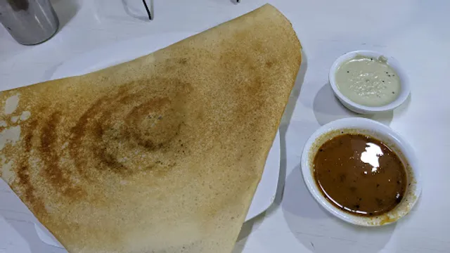 Hotel Shiv Sarovar - Only Veg