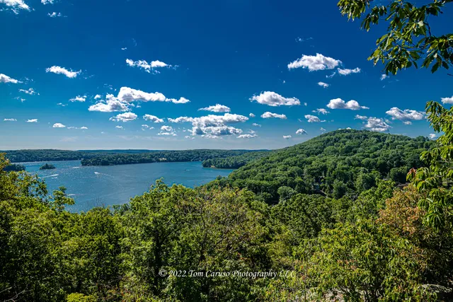 Sweetcake Mountain Lake Reserve