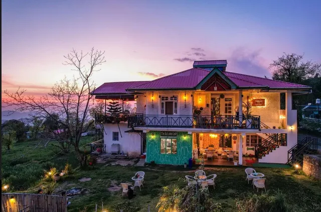 The Autumn Home - Boutique Homestay in Bir