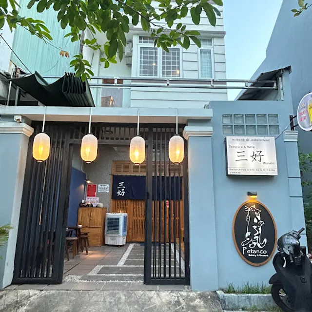 Nhà hàng Nhật Miyoshi