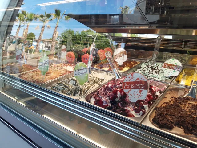 DIPPA LA TUA GELATERIA ARTIGIANALE