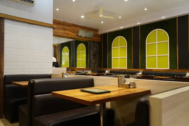 Balaji Veg Treat (Hiranandani Estaste )