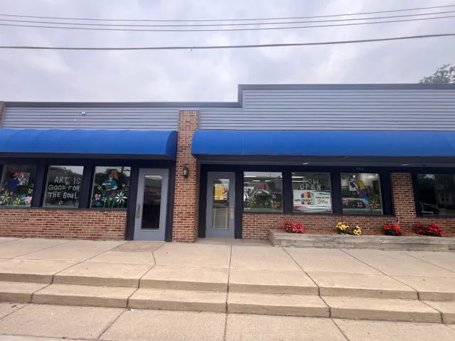 The Suzanne Haskew Arts Center (The SHAC)