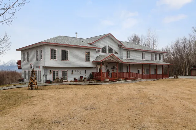 Alaska's Harvest Bed & Breakfast