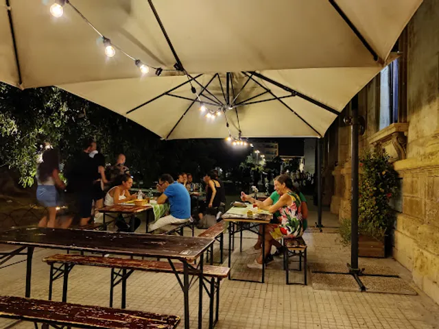 Molly Malone Irish Pub