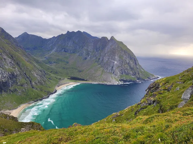 Ryten/Kvalvika Beach Trail