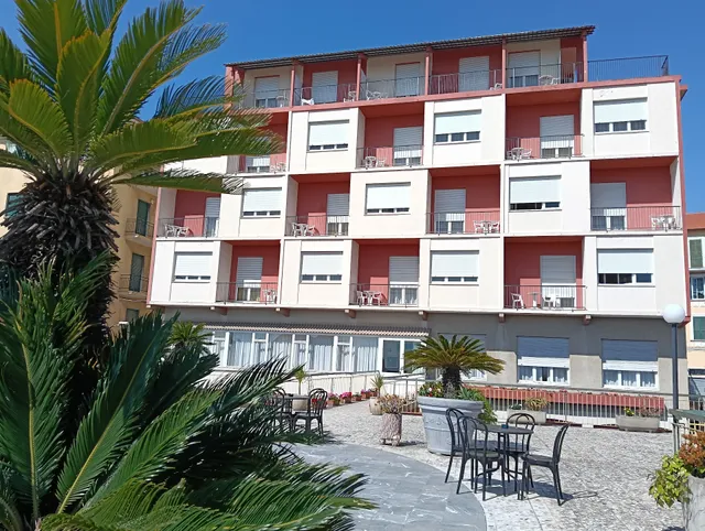 Hotel Robinia Imperia