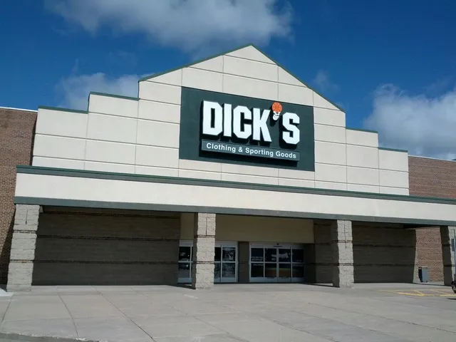 DICK'S Sporting Goods