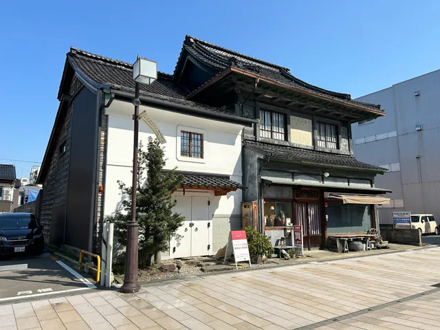 Kanazawa Main Approach
