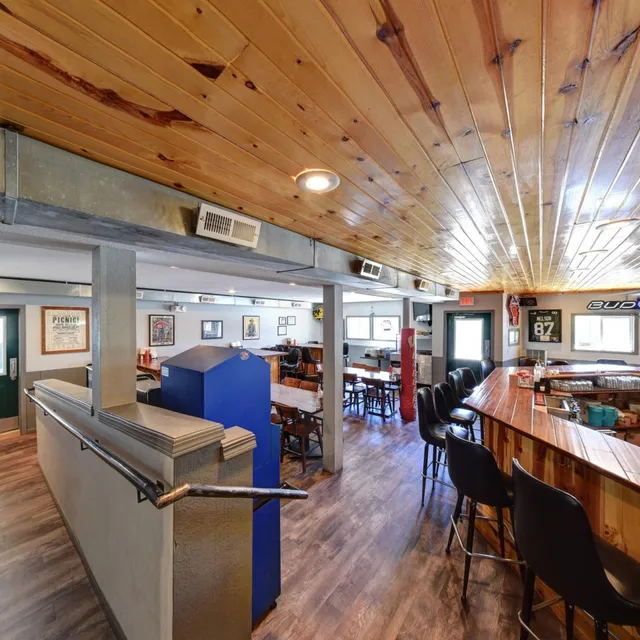 Lawrence's Pub and Eatery