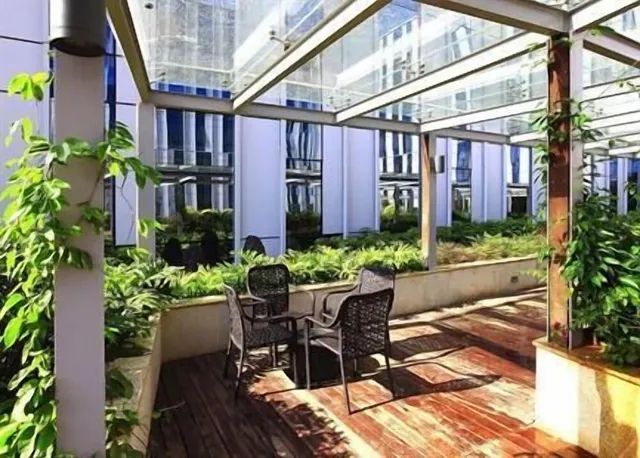 Golden Eagle Summit Hotel