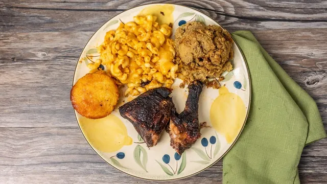 Kenny’s Ribs & Chicken Stony Island